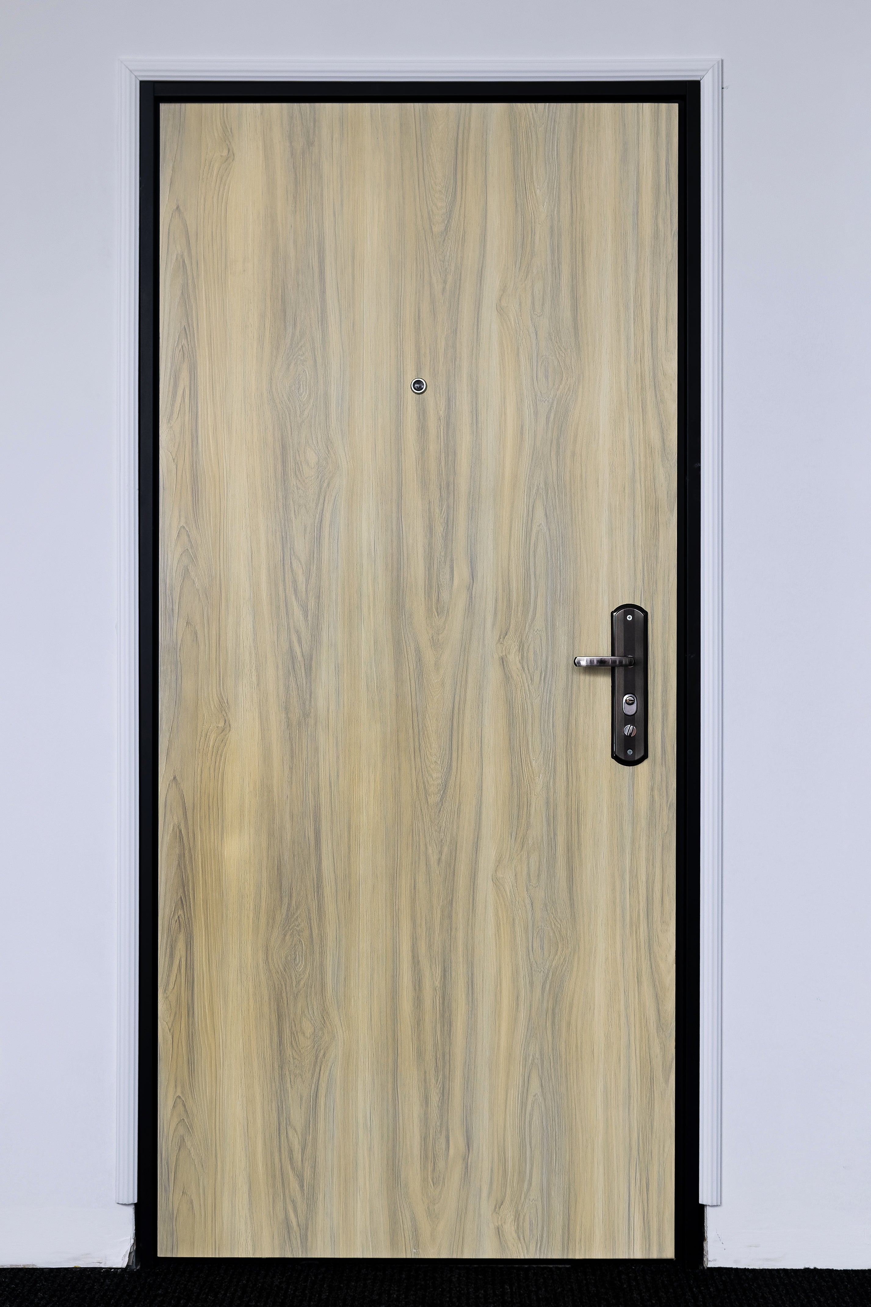 Hőszigetelt biztonsági bejárati ajtó IronDOOR32 98×208 cm