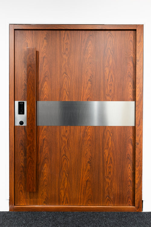 Ușă de intrare securizată, termoizolată IronDOOR22 150×210 cm