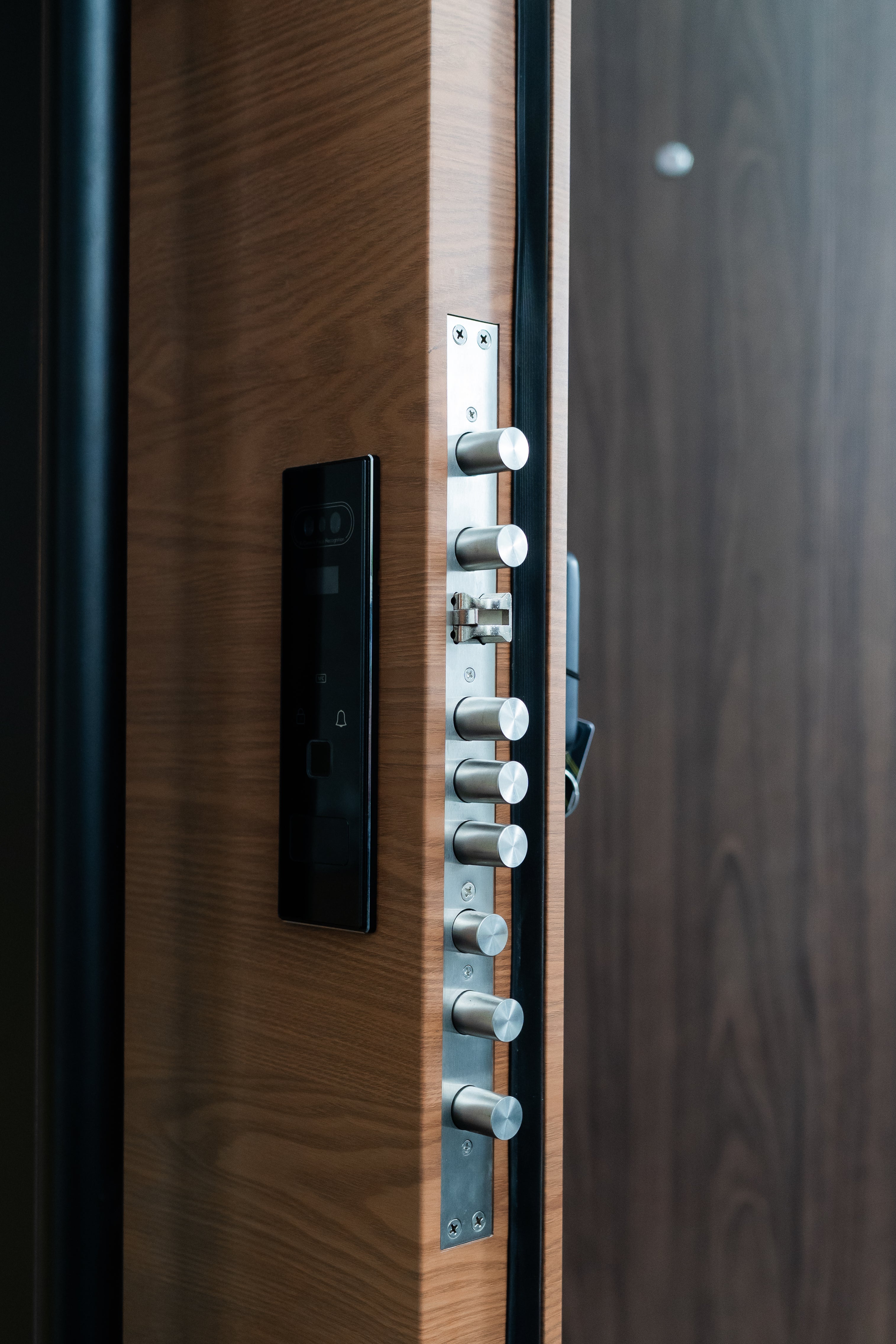 Hőszigetelt biztonsági bejárati ajtó IronDOOR27 98×208 cm
