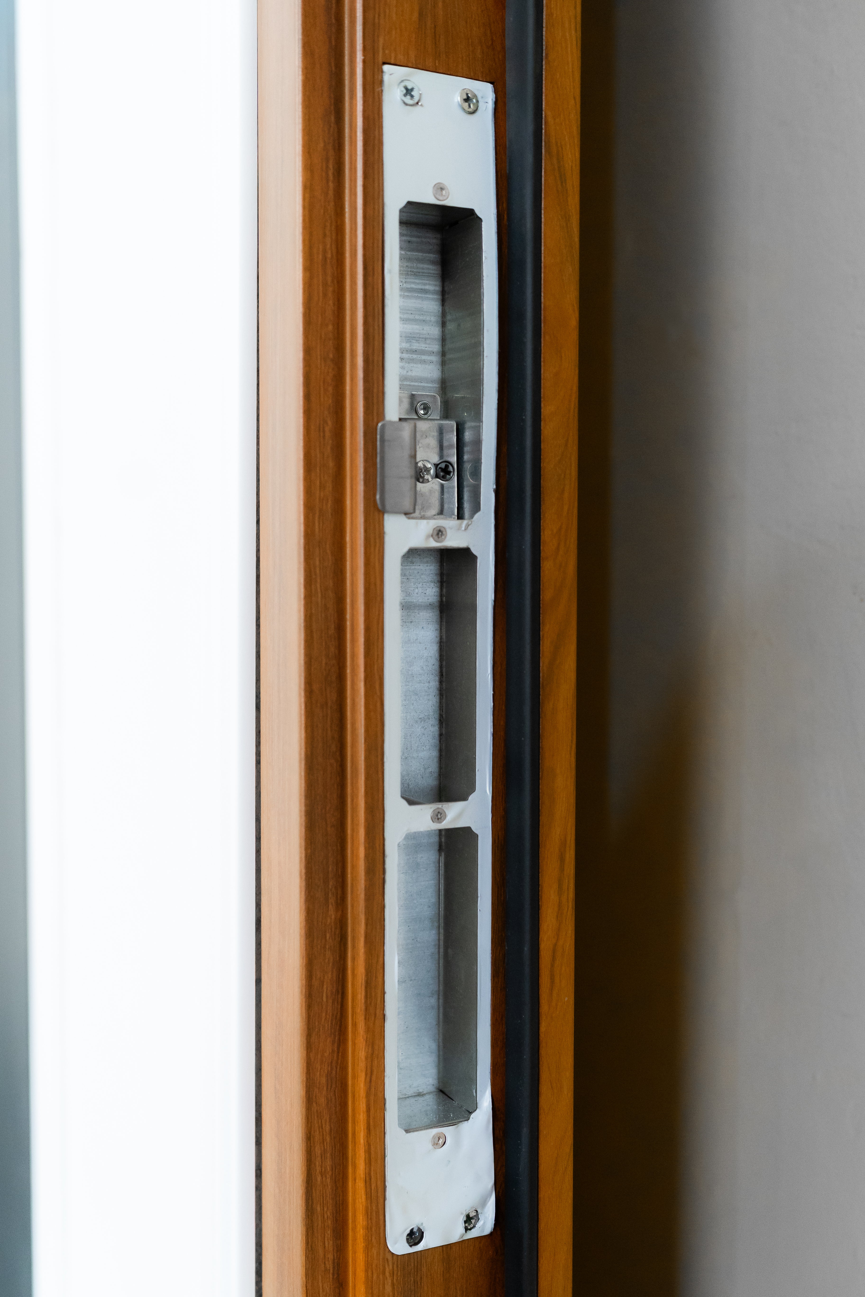 Hőszigetelt biztonsági bejárati ajtó IronDOOR26 98×208 cm