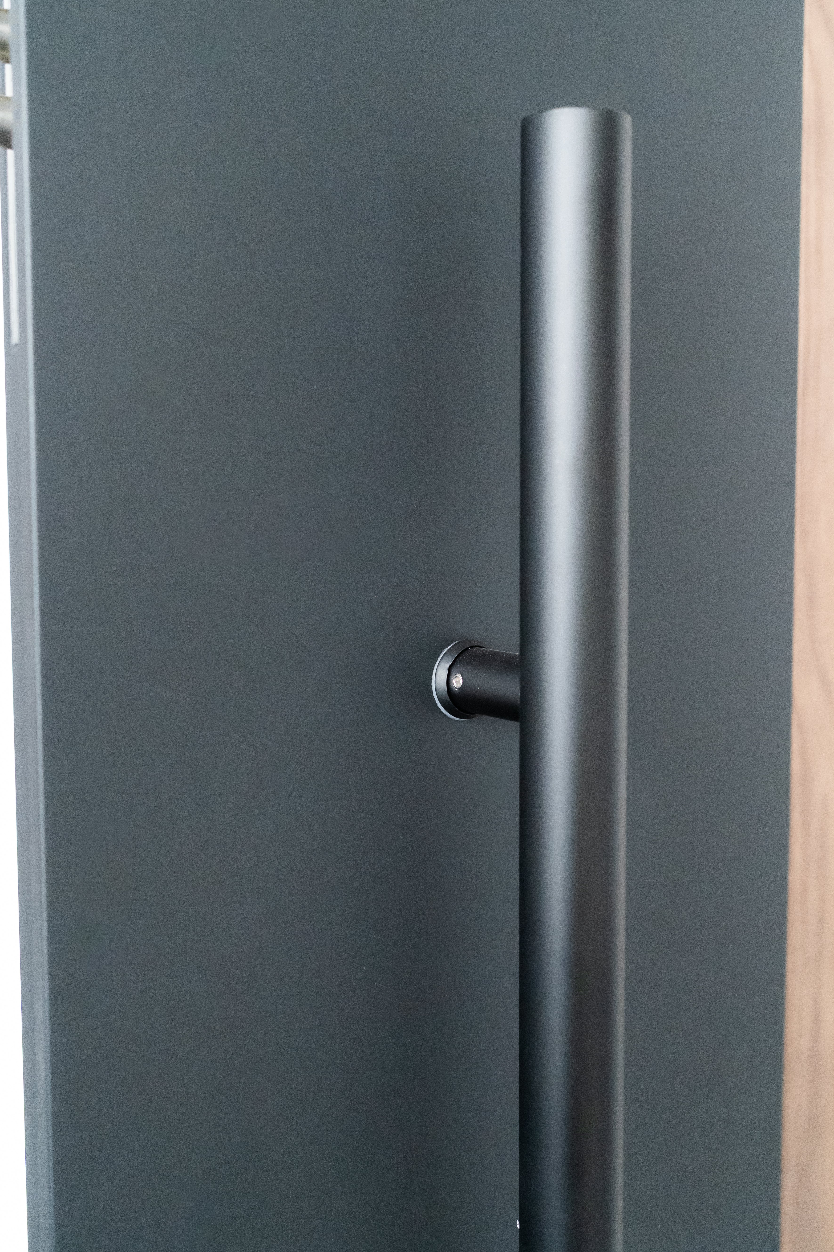 Hőszigetelt biztonsági bejárati ajtó IronDOOR23 98×208 cm