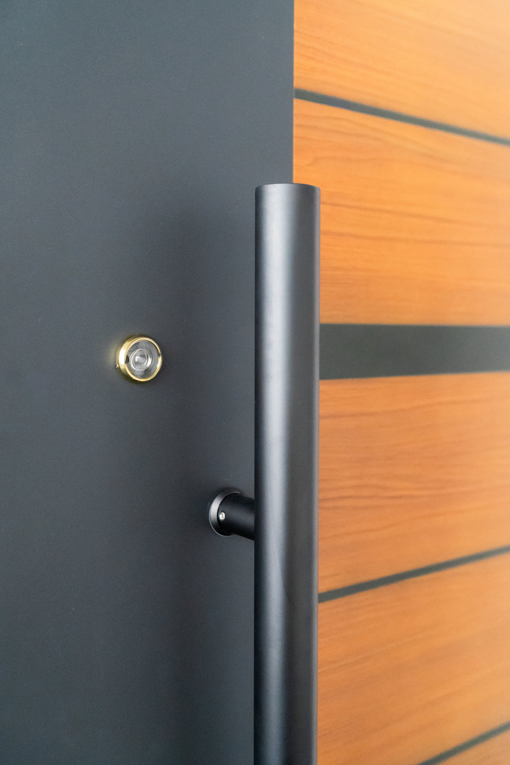 Hőszigetelt biztonsági bejárati ajtó IronDOOR24 98×208 cm